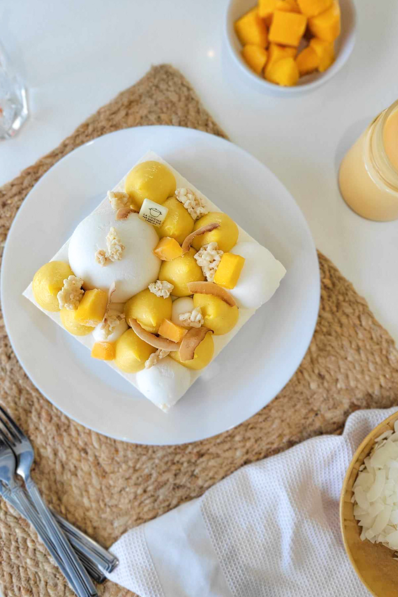 Gâteau Mangue, passion & coco